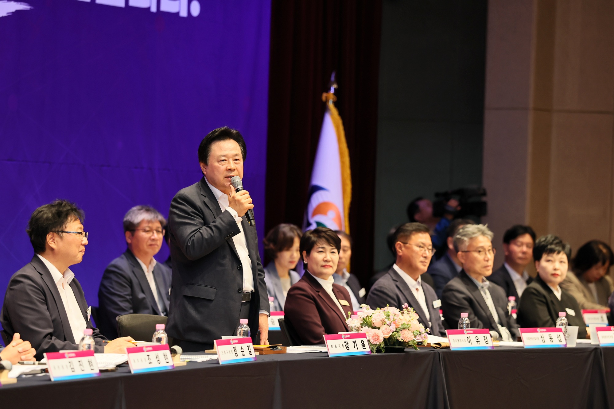 강기윤 창원특례시장, 진해구민 400여 명과 첫 시민과의 대화