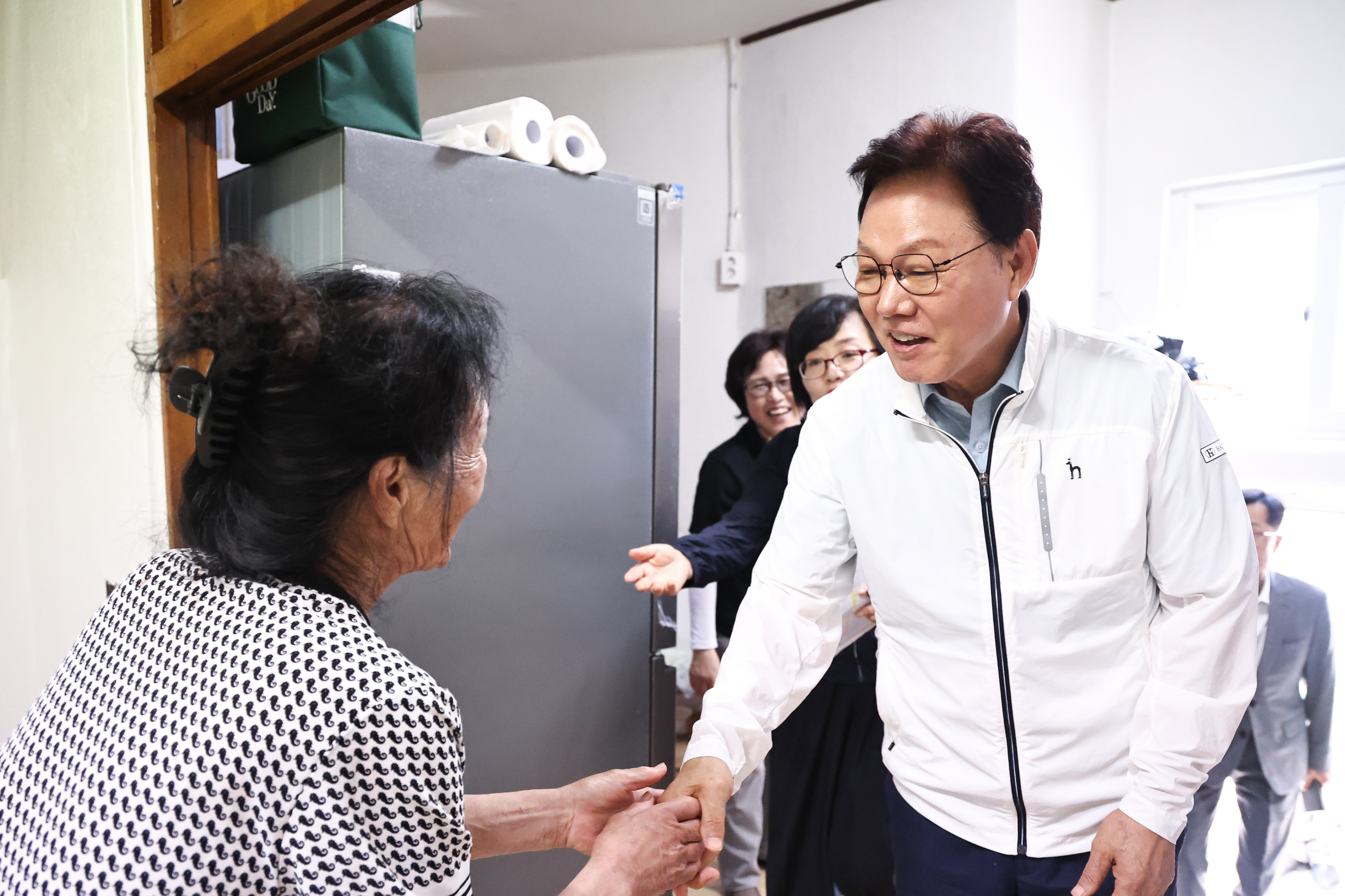 경남도, 폭염 취약도민 찾아 민생현장 점검